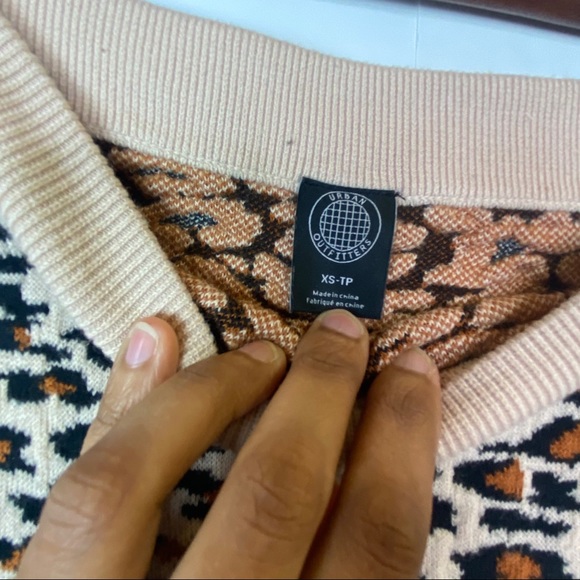 EUC Urban Outfitters Leopard Knit Mini Skirt - Picture 5 of 6